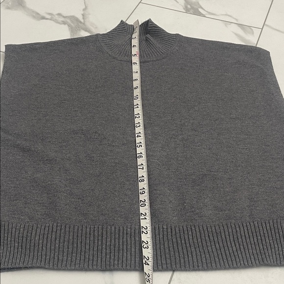 Max Studio Charcoal Grey Mockneck Sweater Vest Cap Sleeves OS Relaxed Fit Sz S - Picture 10 of 12